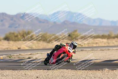 media/Dec-07-2025-CVMA (Sun) [[3e7d2de5dc]]/Race 16-Formula Middleweight/